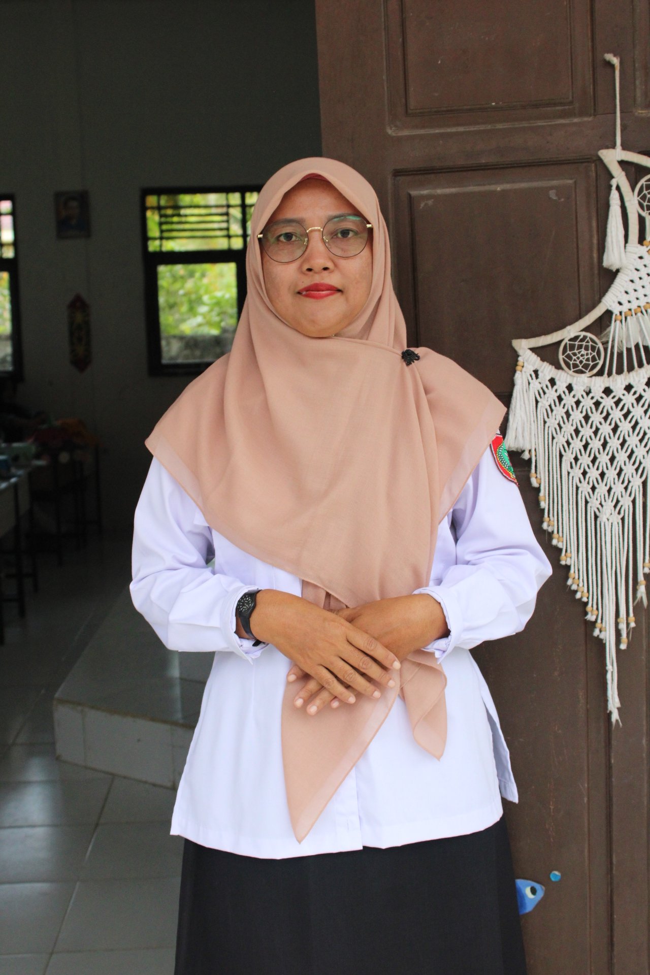 ARI ENDAH SETIYOWATI, S.Pd